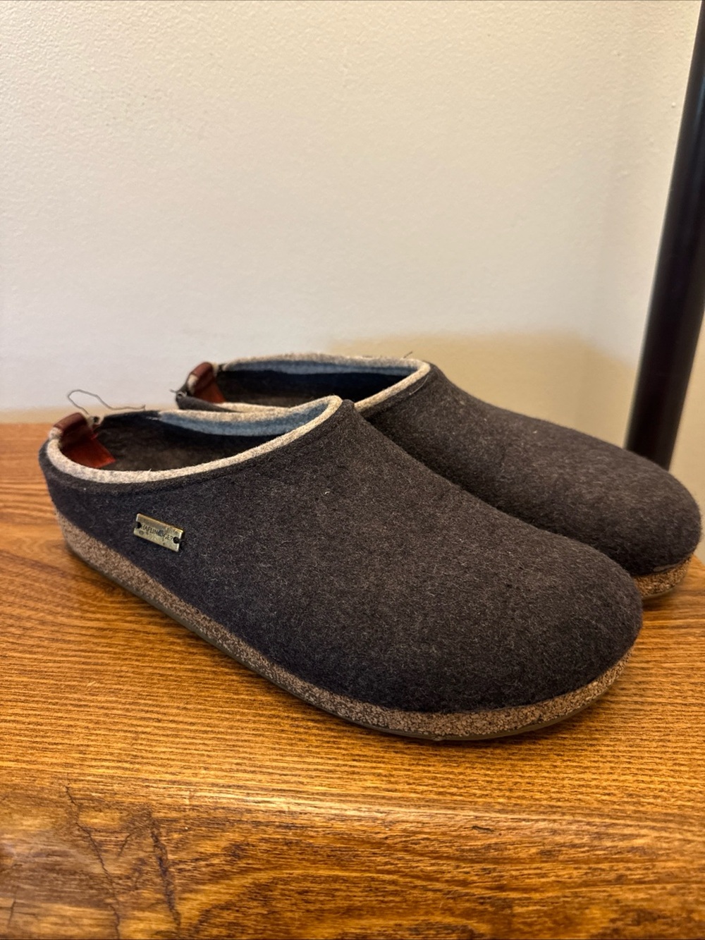 Haflinger size 45 Grizzly Franzl Wool Felt Clog Slippers Cork Gray Black Flaws.